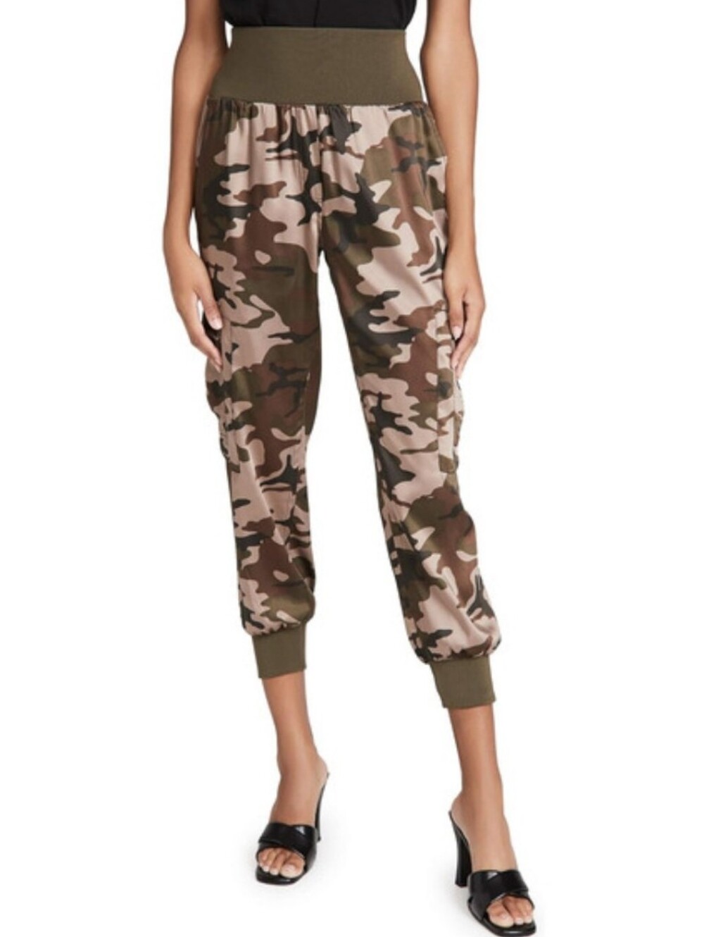 Cinq a Sept Giles Satin Camo Joggers Pants in Green Camo Small